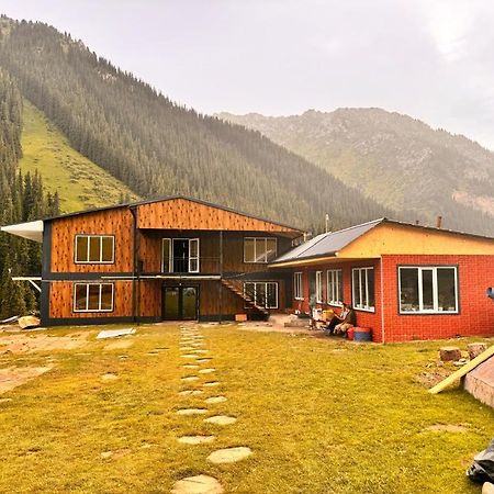 Ala-Kul Guesthouse In Altyn-Arashan Karakol Buitenkant foto