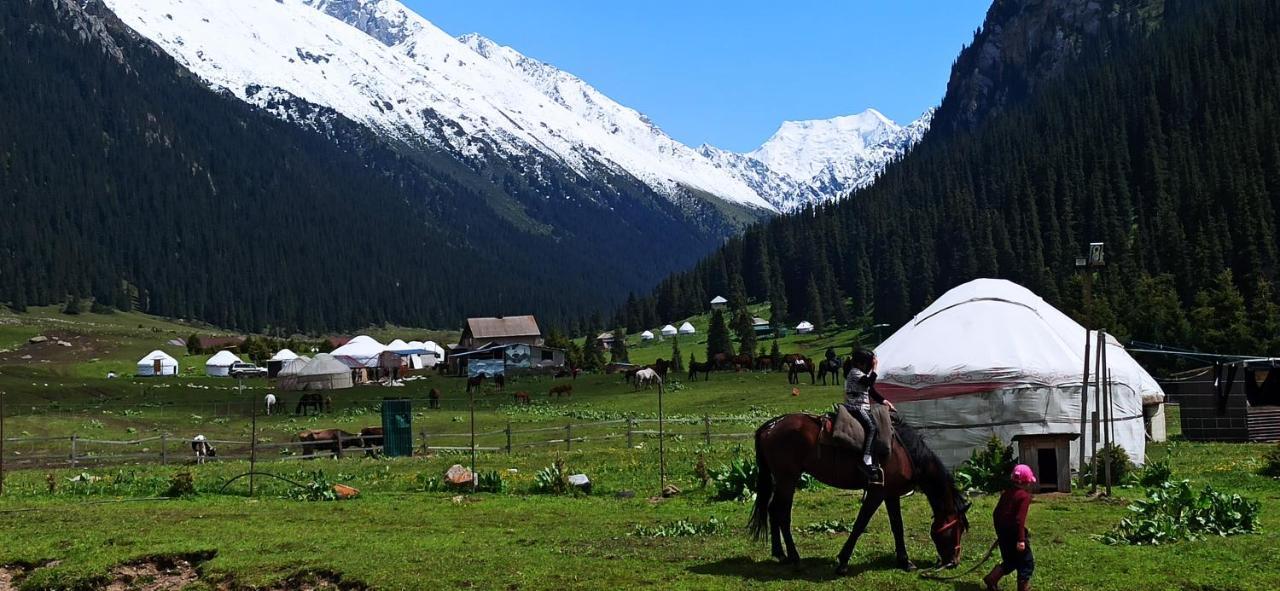 Ala-Kul Guesthouse In Altyn-Arashan Karakol Buitenkant foto