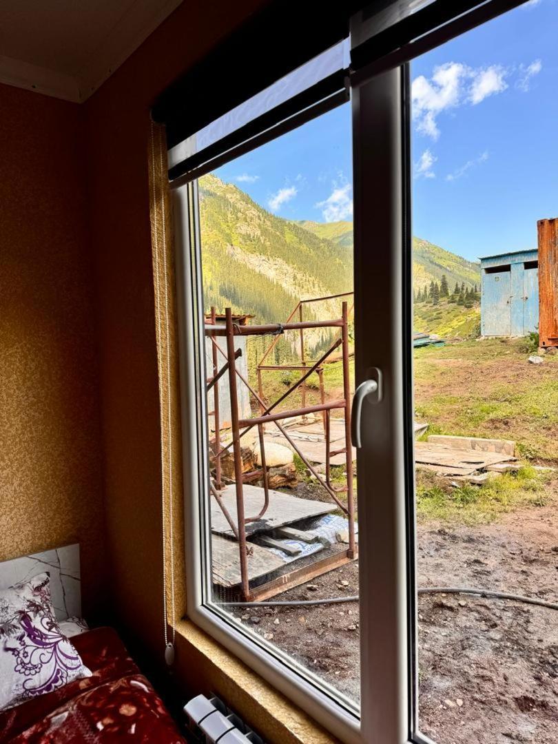 Ala-Kul Guesthouse In Altyn-Arashan Karakol Buitenkant foto
