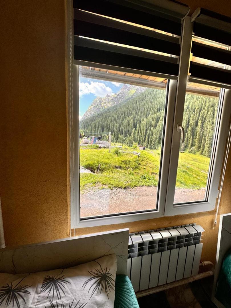 Ala-Kul Guesthouse In Altyn-Arashan Karakol Buitenkant foto