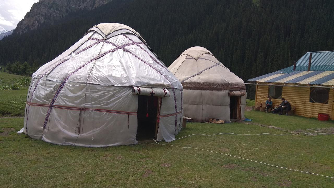 Ala-Kul Guesthouse In Altyn-Arashan Karakol Buitenkant foto